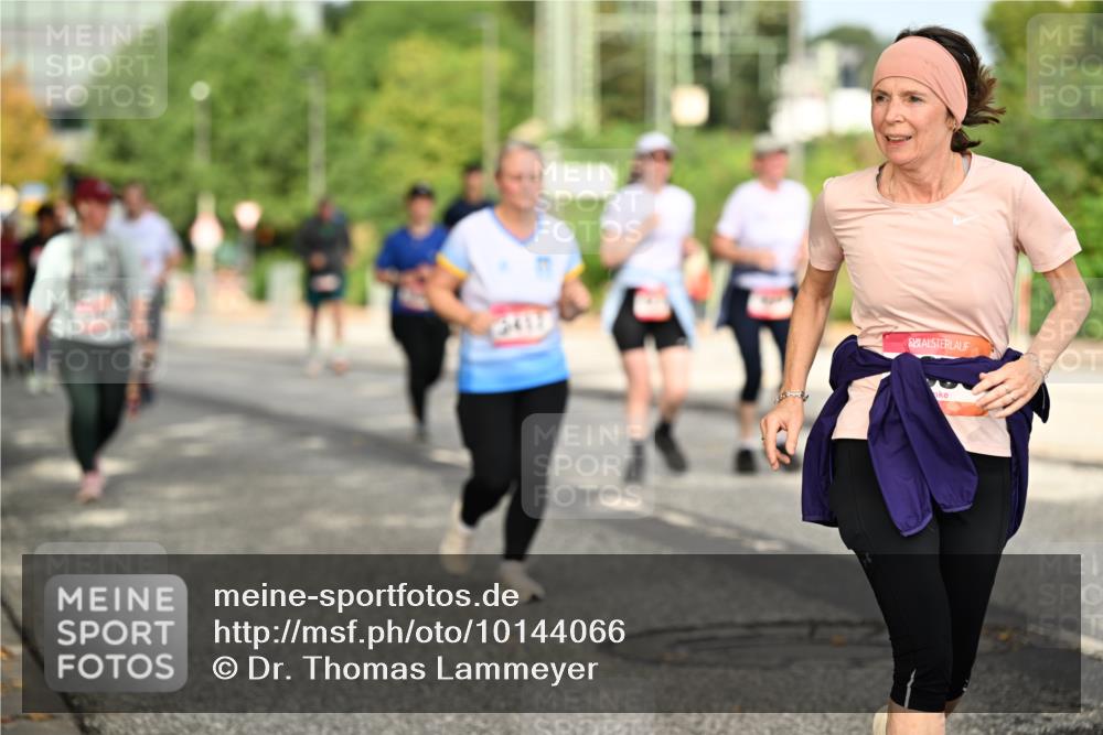 06.09.2026 - CURREX Alsterlauf Dr. Thomas Lammeyer http://msf.ph/oto/10144066 06.09.2026 10:15:32 Laufen 5417 meine-sportfotos.de