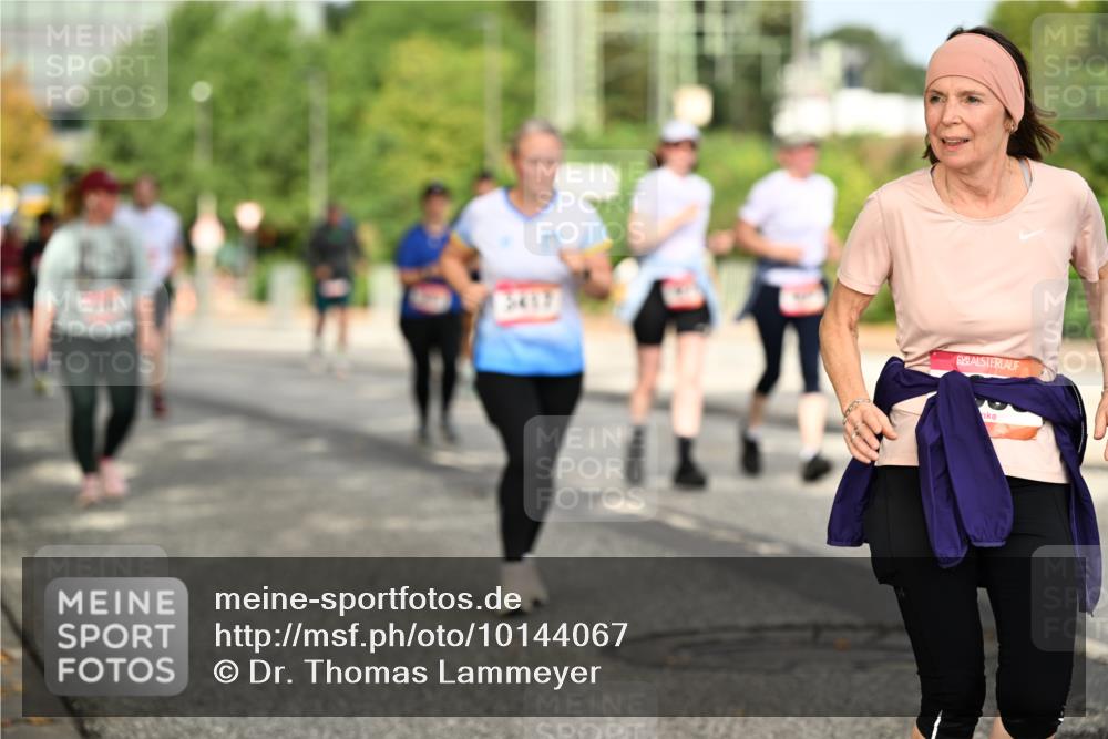 06.09.2026 - CURREX Alsterlauf Dr. Thomas Lammeyer http://msf.ph/oto/10144067 06.09.2026 10:15:32 Laufen 3417 meine-sportfotos.de