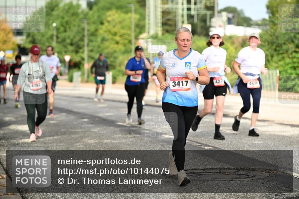 06.09.2026 - CURREX Alsterlauf Dr. Thomas Lammeyer http://msf.ph/oto/10144075 06.09.2026 10:15:32 Laufen 4767, 3417, 4614 meine-sportfotos.de