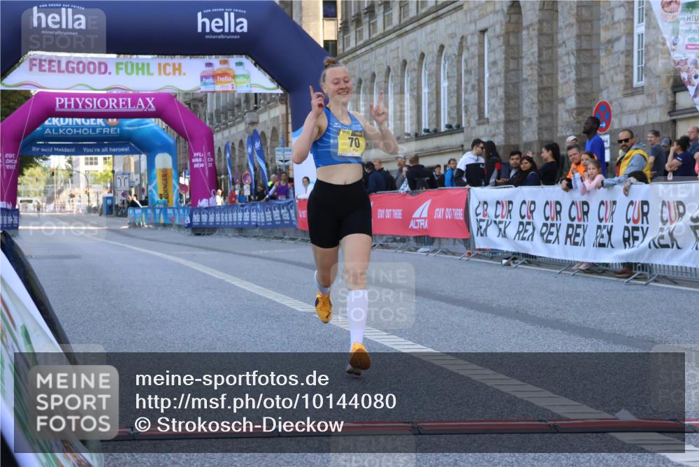 06.09.2026 - CURREX Alsterlauf Strokosch-Dieckow http://msf.ph/oto/10144080 06.09.2026 11:20:20 Ziel 70 meine-sportfotos.de