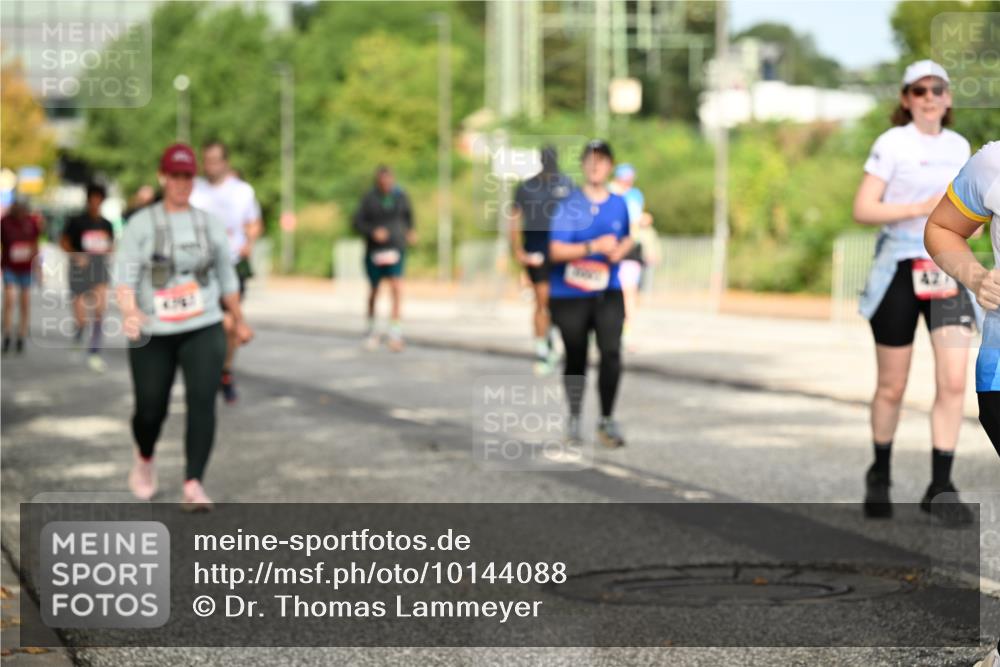 06.09.2026 - CURREX Alsterlauf Dr. Thomas Lammeyer http://msf.ph/oto/10144088 06.09.2026 10:15:34 Laufen  meine-sportfotos.de
