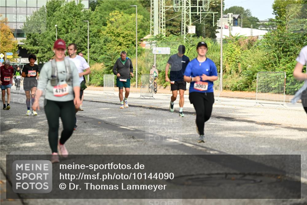 06.09.2026 - CURREX Alsterlauf Dr. Thomas Lammeyer http://msf.ph/oto/10144090 06.09.2026 10:15:34 Laufen 2572, 5305, 4767, 0904, 3003 meine-sportfotos.de