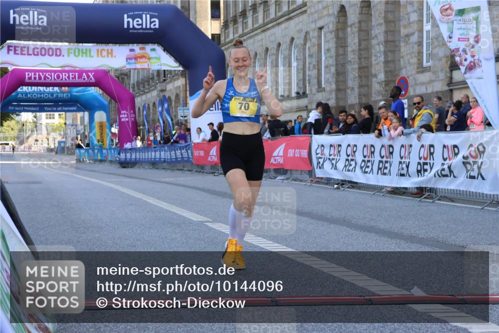 06.09.2026 - CURREX Alsterlauf Strokosch-Dieckow http://msf.ph/oto/10144096 06.09.2026 11:20:20 Ziel 70 meine-sportfotos.de