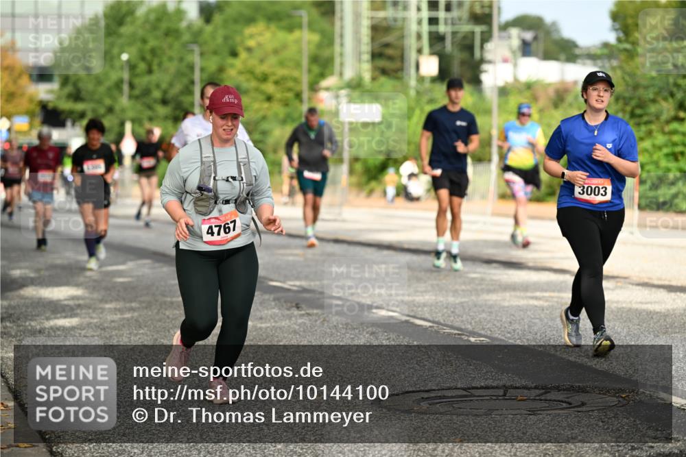 06.09.2026 - CURREX Alsterlauf Dr. Thomas Lammeyer http://msf.ph/oto/10144100 06.09.2026 10:15:36 Laufen 4767, 3003 meine-sportfotos.de