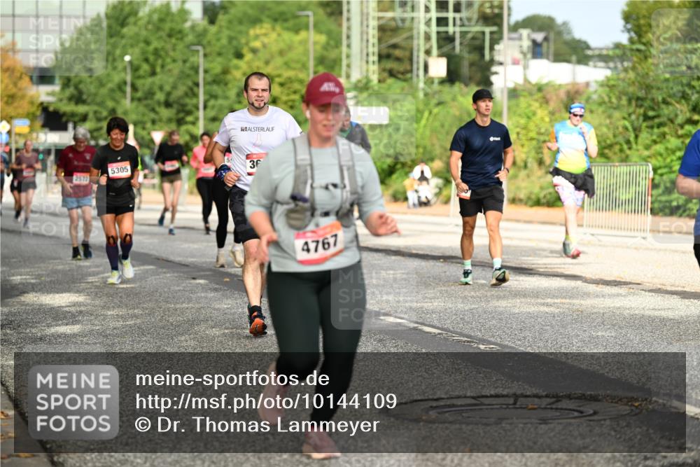 06.09.2026 - CURREX Alsterlauf Dr. Thomas Lammeyer http://msf.ph/oto/10144109 06.09.2026 10:15:36 Laufen 2572, 5305, 36, 4767 meine-sportfotos.de