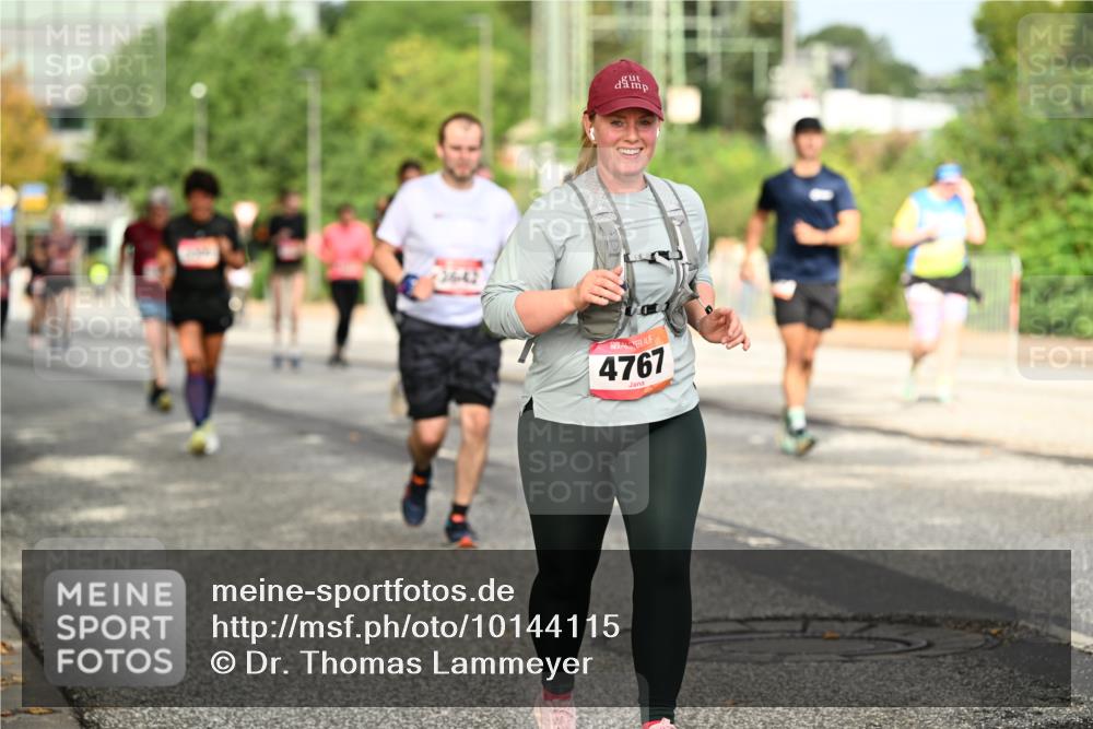 06.09.2026 - CURREX Alsterlauf Dr. Thomas Lammeyer http://msf.ph/oto/10144115 06.09.2026 10:15:37 Laufen 4767 meine-sportfotos.de