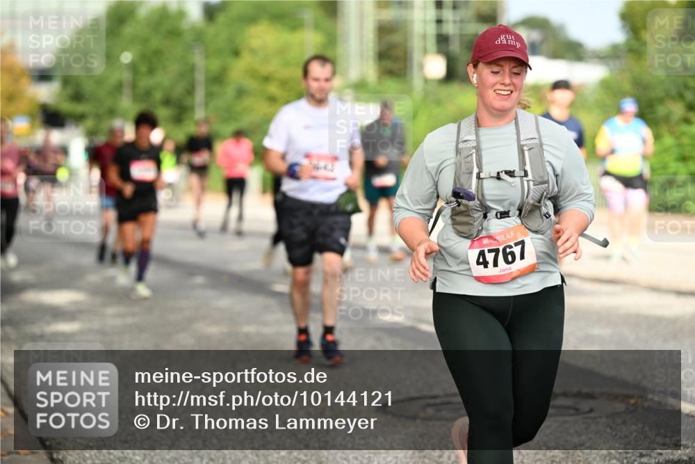06.09.2026 - CURREX Alsterlauf Dr. Thomas Lammeyer http://msf.ph/oto/10144121 06.09.2026 10:15:38 Laufen 4767 meine-sportfotos.de