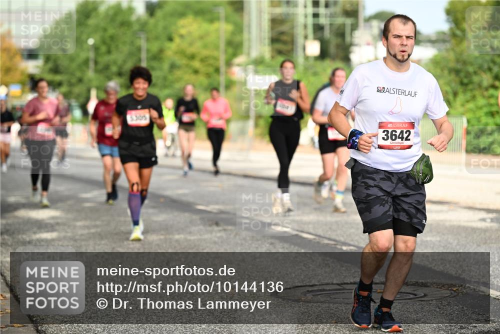 06.09.2026 - CURREX Alsterlauf Dr. Thomas Lammeyer http://msf.ph/oto/10144136 06.09.2026 10:15:39 Laufen 5, 3015, 3642 meine-sportfotos.de