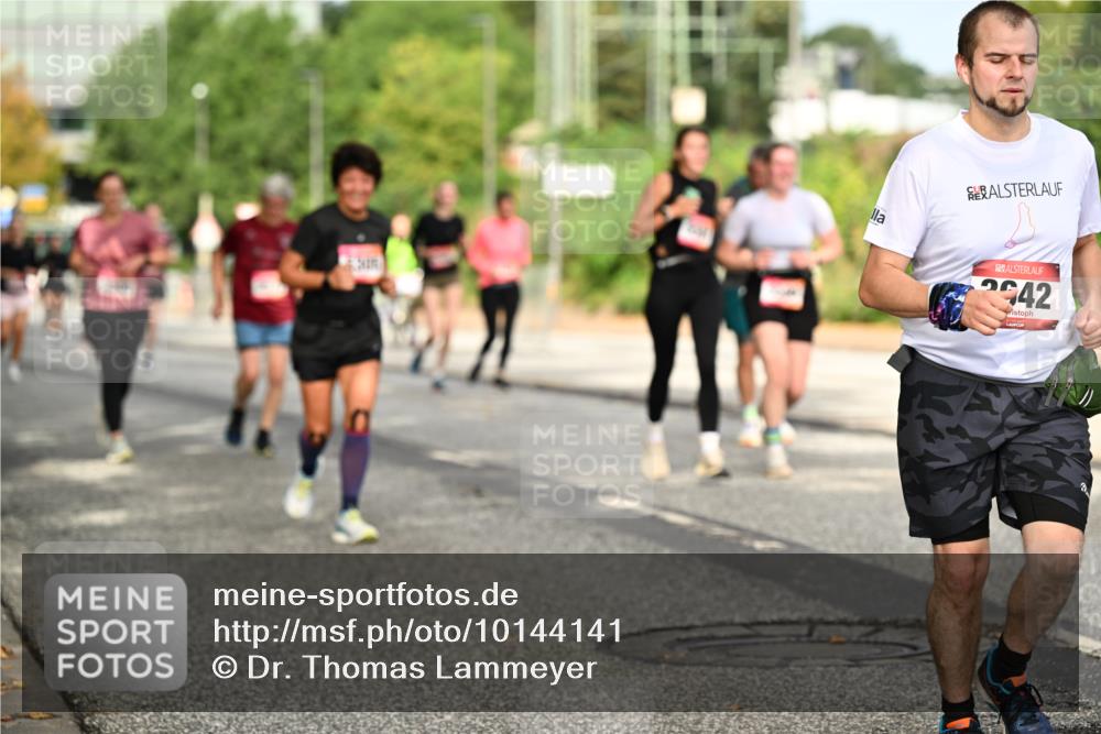 06.09.2026 - CURREX Alsterlauf Dr. Thomas Lammeyer http://msf.ph/oto/10144141 06.09.2026 10:15:40 Laufen 2942 meine-sportfotos.de