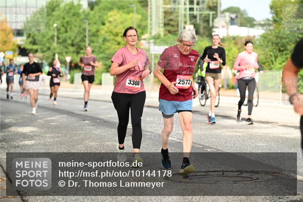 06.09.2026 - CURREX Alsterlauf Dr. Thomas Lammeyer http://msf.ph/oto/10144178 06.09.2026 10:15:44 Laufen 3308, 10, 2572, 482 meine-sportfotos.de