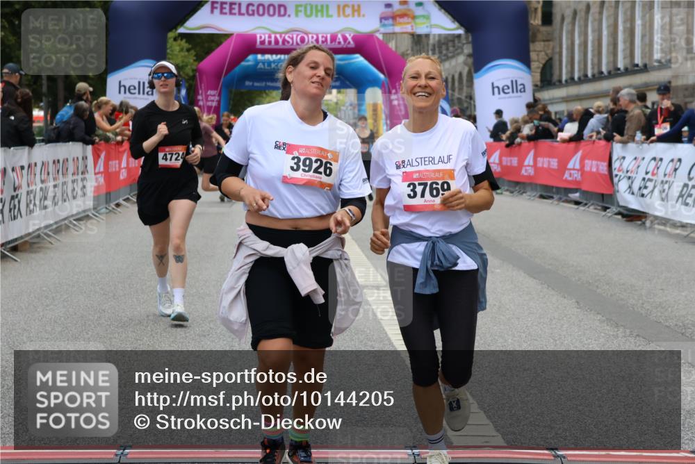 06.09.2026 - CURREX Alsterlauf Strokosch-Dieckow http://msf.ph/oto/10144205 06.09.2026 10:20:09 Ziel 2031, 2043, 2482, 2483, 3204, 3308, 3769, 3926, 4270, 4610, 4724, 5580, 5581 meine-sportfotos.de
