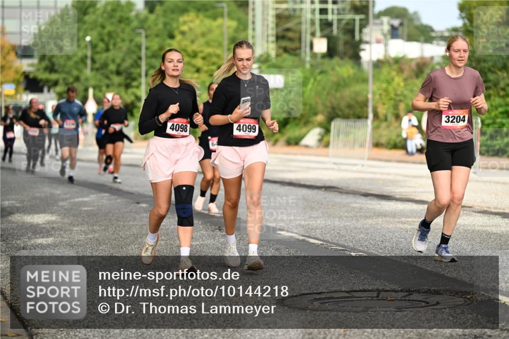 06.09.2026 - CURREX Alsterlauf Dr. Thomas Lammeyer http://msf.ph/oto/10144218 06.09.2026 10:15:50 Laufen 4098, 4099, 3204 meine-sportfotos.de