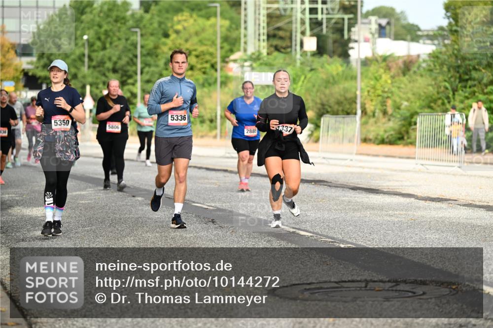 06.09.2026 - CURREX Alsterlauf Dr. Thomas Lammeyer http://msf.ph/oto/10144272 06.09.2026 10:15:56 Laufen 136, 5350, 5806, 5336, 2885, 5, 137 meine-sportfotos.de