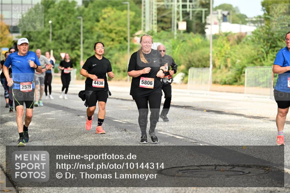 06.09.2026 - CURREX Alsterlauf Dr. Thomas Lammeyer http://msf.ph/oto/10144314 06.09.2026 10:16:02 Laufen 4436, 2579, 5806, 6 meine-sportfotos.de