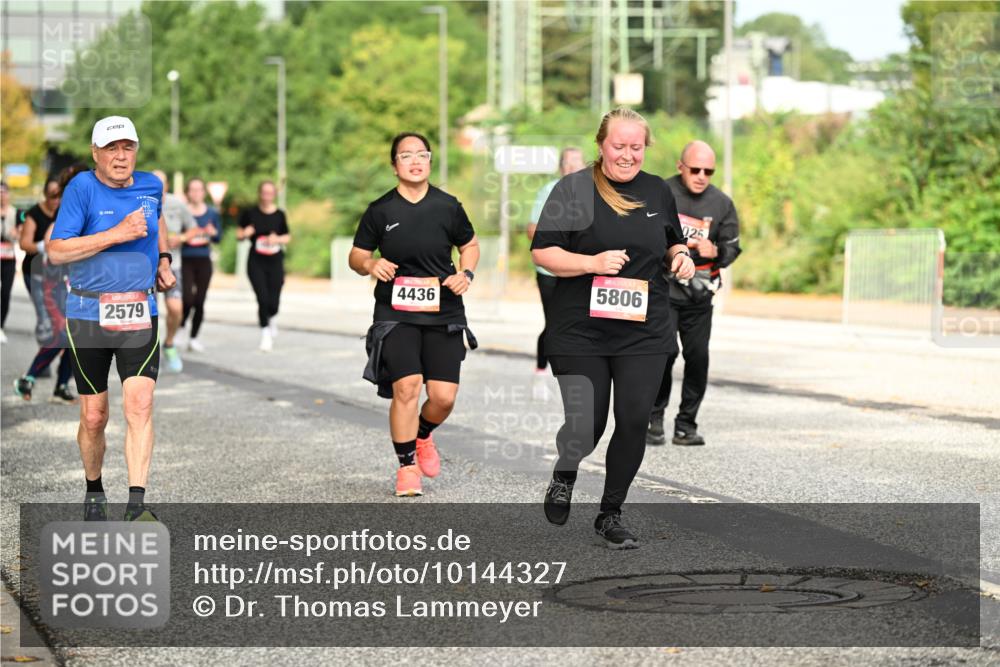 06.09.2026 - CURREX Alsterlauf Dr. Thomas Lammeyer http://msf.ph/oto/10144327 06.09.2026 10:16:03 Laufen 2579, 4436, 5806, 026 meine-sportfotos.de