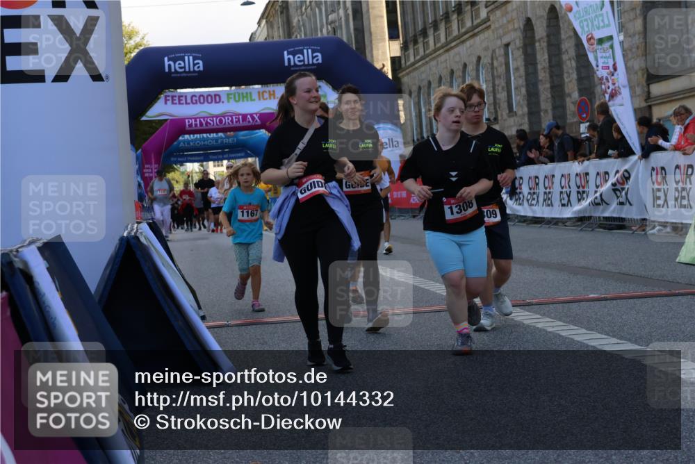 06.09.2026 - CURREX Alsterlauf Strokosch-Dieckow http://msf.ph/oto/10144332 06.09.2026 11:45:44 Ziel 1163, 1166, 1167, 1296, 1300, 1308, 1309, 1312, 5016 meine-sportfotos.de