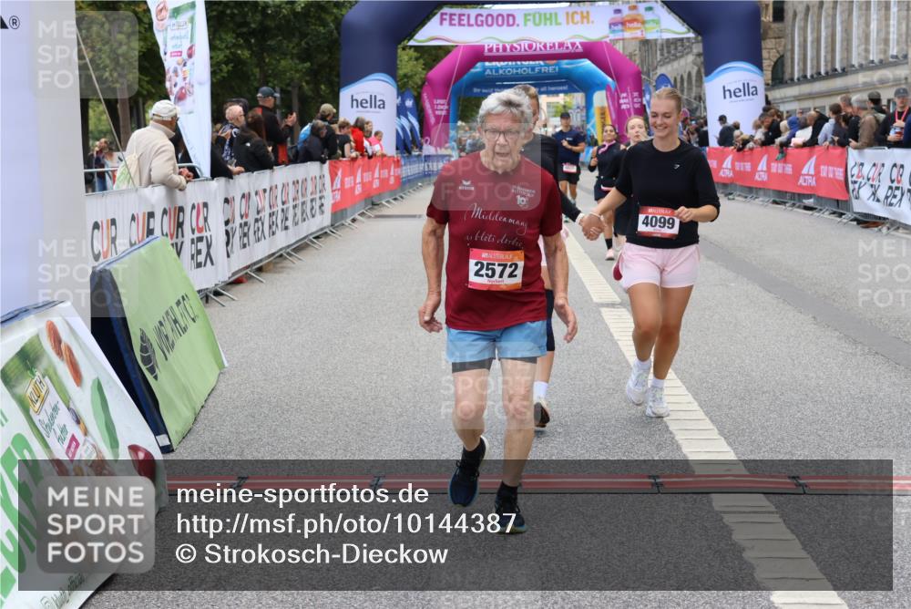 06.09.2026 - CURREX Alsterlauf Strokosch-Dieckow http://msf.ph/oto/10144387 06.09.2026 10:20:26 Ziel 2366, 2572, 4098, 4099, 4609, 5305, 6413 meine-sportfotos.de