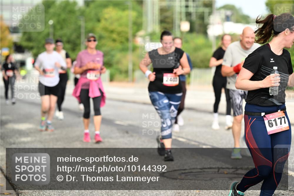 06.09.2026 - CURREX Alsterlauf Dr. Thomas Lammeyer http://msf.ph/oto/10144392 06.09.2026 10:16:10 Laufen 24, 00, 6177 meine-sportfotos.de
