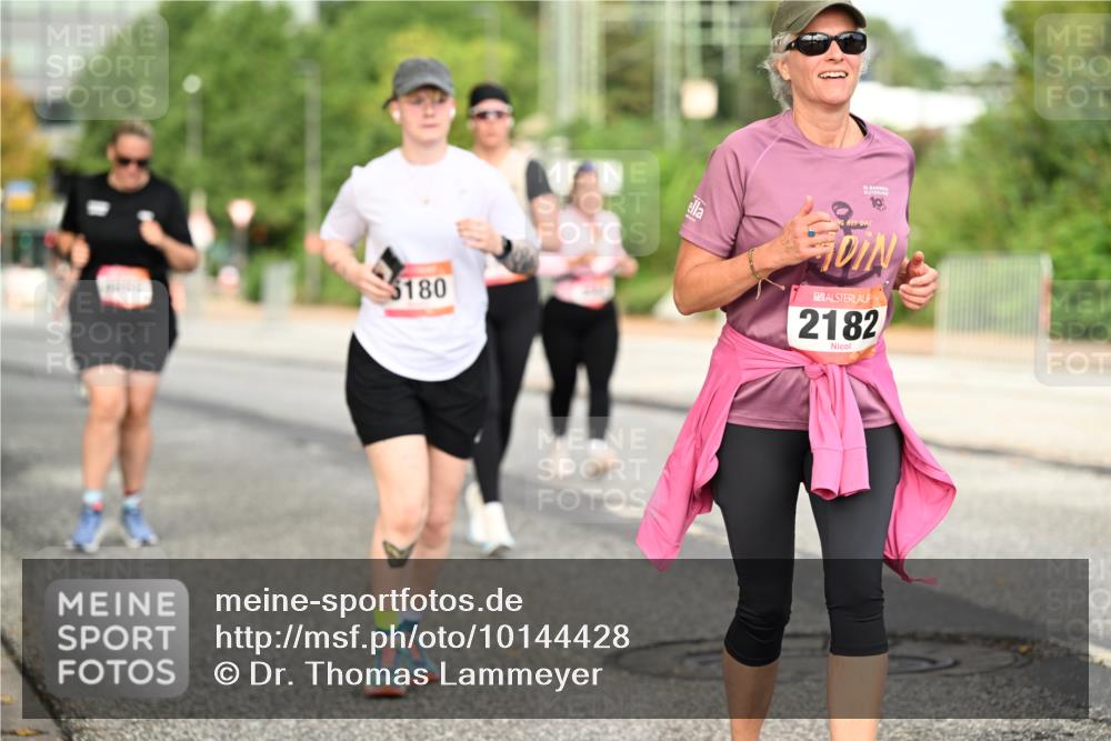 06.09.2026 - CURREX Alsterlauf Dr. Thomas Lammeyer http://msf.ph/oto/10144428 06.09.2026 10:16:14 Laufen 180, 2182 meine-sportfotos.de