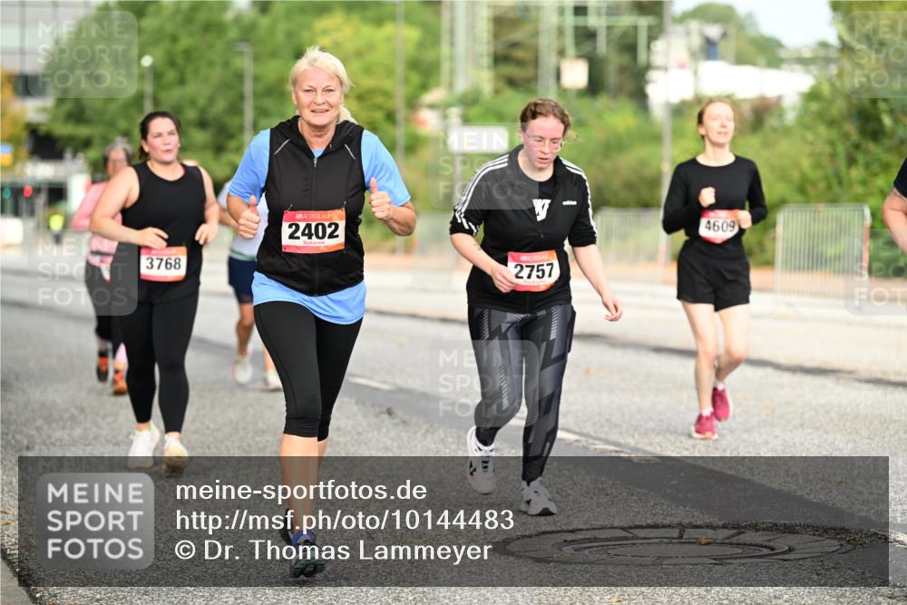 06.09.2026 - CURREX Alsterlauf Dr. Thomas Lammeyer http://msf.ph/oto/10144483 06.09.2026 10:16:23 Laufen 3768, 2402, 2757, 4609 meine-sportfotos.de
