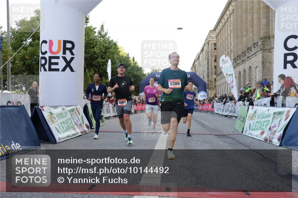 06.09.2026 - CURREX Alsterlauf Yannick Fuchs http://msf.ph/oto/10144492 06.09.2026 09:47:27 Ziel 2106, 2807, 2953, 3386, 4441, 4674, 4863, 5309, 5389, 5407, 5645, 5729, 6021 meine-sportfotos.de