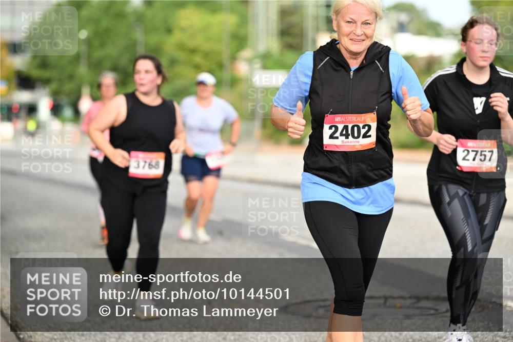 06.09.2026 - CURREX Alsterlauf Dr. Thomas Lammeyer http://msf.ph/oto/10144501 06.09.2026 10:16:25 Laufen 3768, 2402, 2757 meine-sportfotos.de