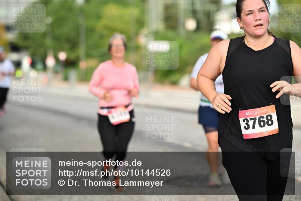 06.09.2026 - CURREX Alsterlauf Dr. Thomas Lammeyer http://msf.ph/oto/10144526 06.09.2026 10:16:27 Laufen 3768 meine-sportfotos.de