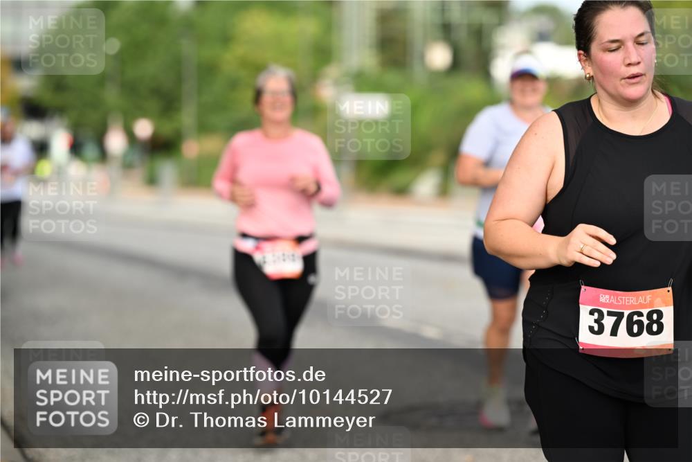 06.09.2026 - CURREX Alsterlauf Dr. Thomas Lammeyer http://msf.ph/oto/10144527 06.09.2026 10:16:27 Laufen 3768 meine-sportfotos.de