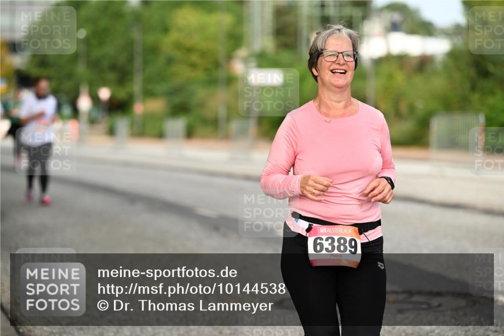 06.09.2026 - CURREX Alsterlauf Dr. Thomas Lammeyer http://msf.ph/oto/10144538 06.09.2026 10:16:29 Laufen 6389 meine-sportfotos.de