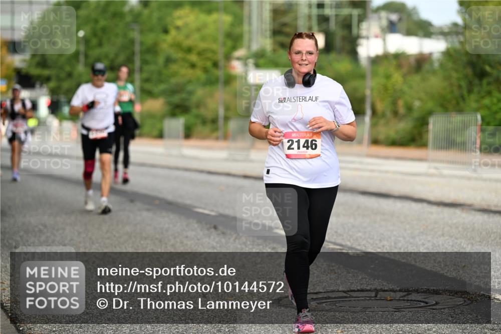 06.09.2026 - CURREX Alsterlauf Dr. Thomas Lammeyer http://msf.ph/oto/10144572 06.09.2026 10:16:35 Laufen 2146 meine-sportfotos.de