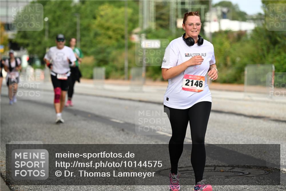 06.09.2026 - CURREX Alsterlauf Dr. Thomas Lammeyer http://msf.ph/oto/10144575 06.09.2026 10:16:35 Laufen 2146 meine-sportfotos.de