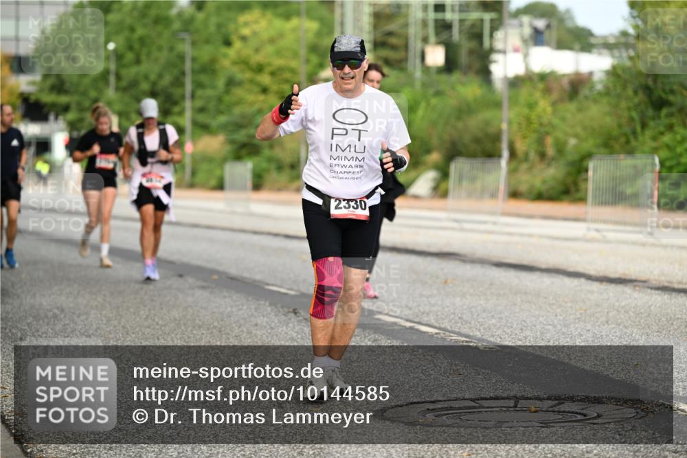 06.09.2026 - CURREX Alsterlauf Dr. Thomas Lammeyer http://msf.ph/oto/10144585 06.09.2026 10:16:39 Laufen 1110, 2330 meine-sportfotos.de