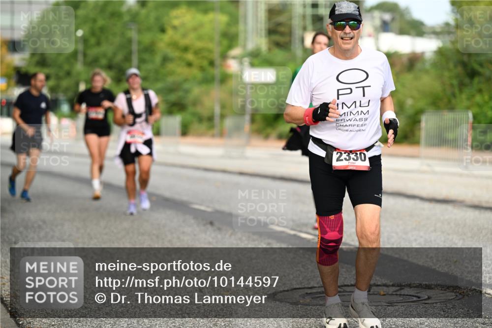 06.09.2026 - CURREX Alsterlauf Dr. Thomas Lammeyer http://msf.ph/oto/10144597 06.09.2026 10:16:40 Laufen 2330 meine-sportfotos.de