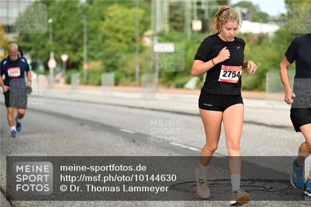 06.09.2026 - CURREX Alsterlauf Dr. Thomas Lammeyer http://msf.ph/oto/10144630 06.09.2026 10:16:45 Laufen 3460, 2754 meine-sportfotos.de