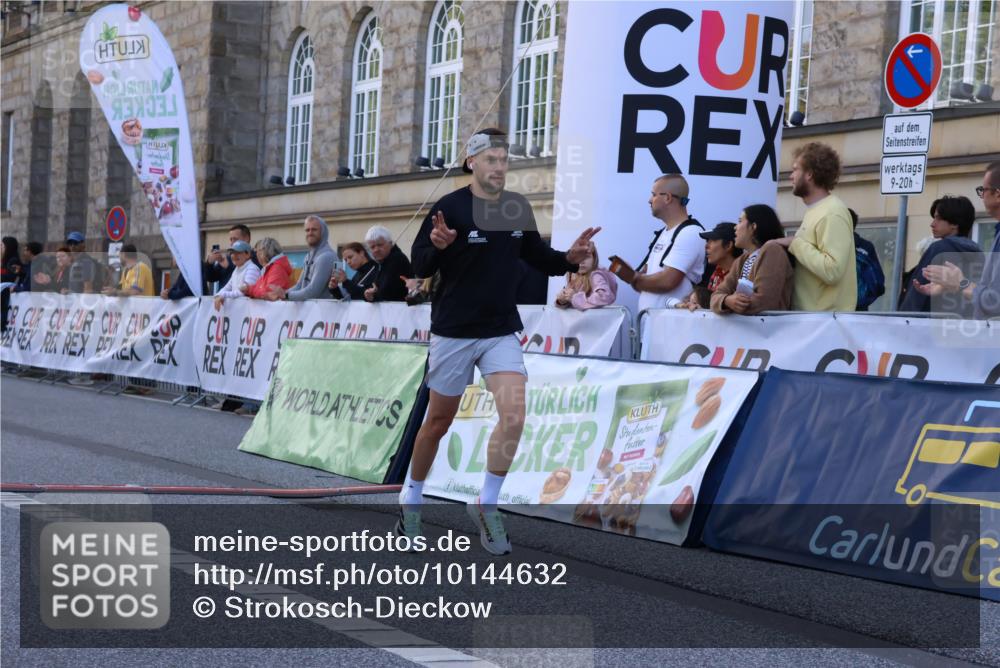 06.09.2026 - CURREX Alsterlauf Strokosch-Dieckow http://msf.ph/oto/10144632 06.09.2026 11:48:57 Ziel 1013, 1066, 1233, 1238, 1243, 1250, 1273, 1275, 1276, 1326, 1338, 8347 meine-sportfotos.de