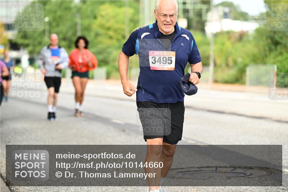 06.09.2026 - CURREX Alsterlauf Dr. Thomas Lammeyer http://msf.ph/oto/10144660 06.09.2026 10:16:50 Laufen 3495 meine-sportfotos.de