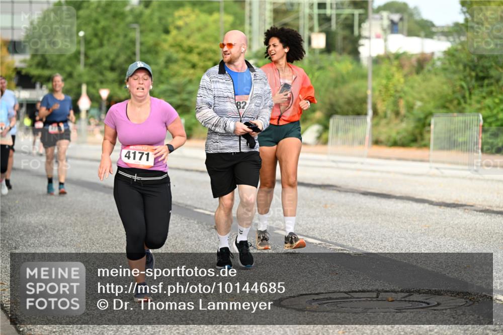 06.09.2026 - CURREX Alsterlauf Dr. Thomas Lammeyer http://msf.ph/oto/10144685 06.09.2026 10:16:54 Laufen 4171, 82 meine-sportfotos.de