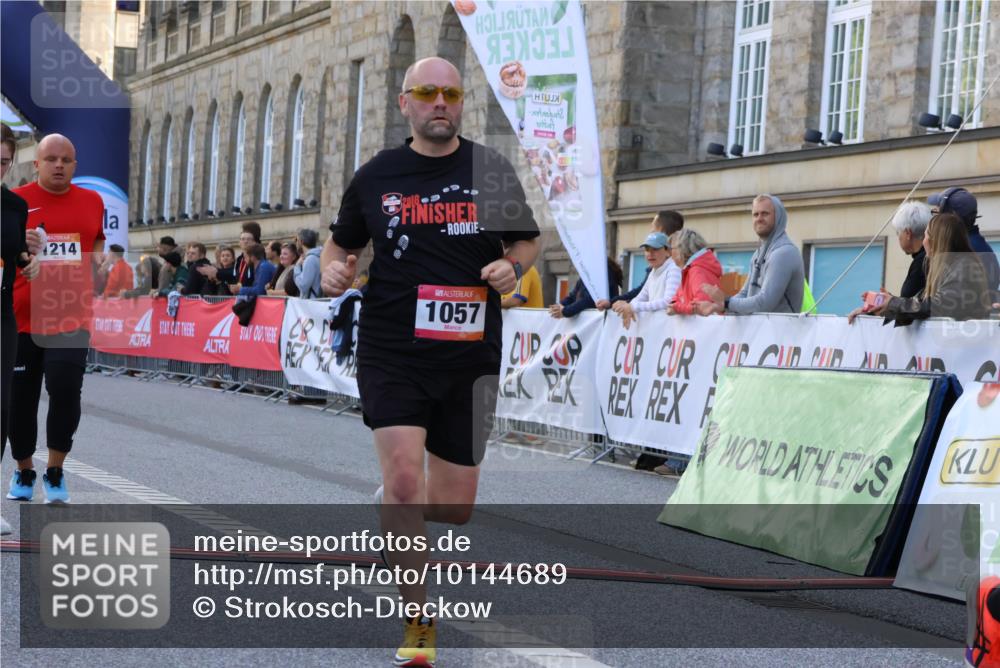 06.09.2026 - CURREX Alsterlauf Strokosch-Dieckow http://msf.ph/oto/10144689 06.09.2026 11:49:05 Ziel 1013, 1057, 1119, 1142, 1214, 1243, 1273, 8042, 8103 meine-sportfotos.de