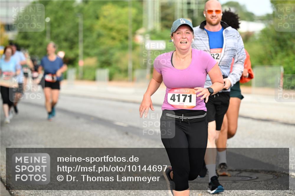 06.09.2026 - CURREX Alsterlauf Dr. Thomas Lammeyer http://msf.ph/oto/10144697 06.09.2026 10:16:55 Laufen 4171, 82 meine-sportfotos.de
