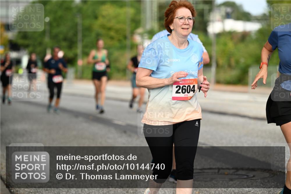 06.09.2026 - CURREX Alsterlauf Dr. Thomas Lammeyer http://msf.ph/oto/10144740 06.09.2026 10:17:02 Laufen 2604 meine-sportfotos.de