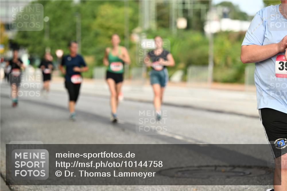 06.09.2026 - CURREX Alsterlauf Dr. Thomas Lammeyer http://msf.ph/oto/10144758 06.09.2026 10:17:04 Laufen 87, 2, 39 meine-sportfotos.de