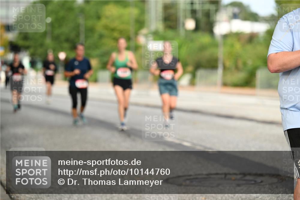 06.09.2026 - CURREX Alsterlauf Dr. Thomas Lammeyer http://msf.ph/oto/10144760 06.09.2026 10:17:04 Laufen  meine-sportfotos.de