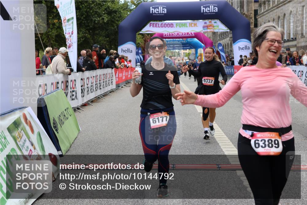 06.09.2026 - CURREX Alsterlauf Strokosch-Dieckow http://msf.ph/oto/10144792 06.09.2026 10:20:45 Ziel 4171, 5336, 5337, 6177, 6389, 6459 meine-sportfotos.de