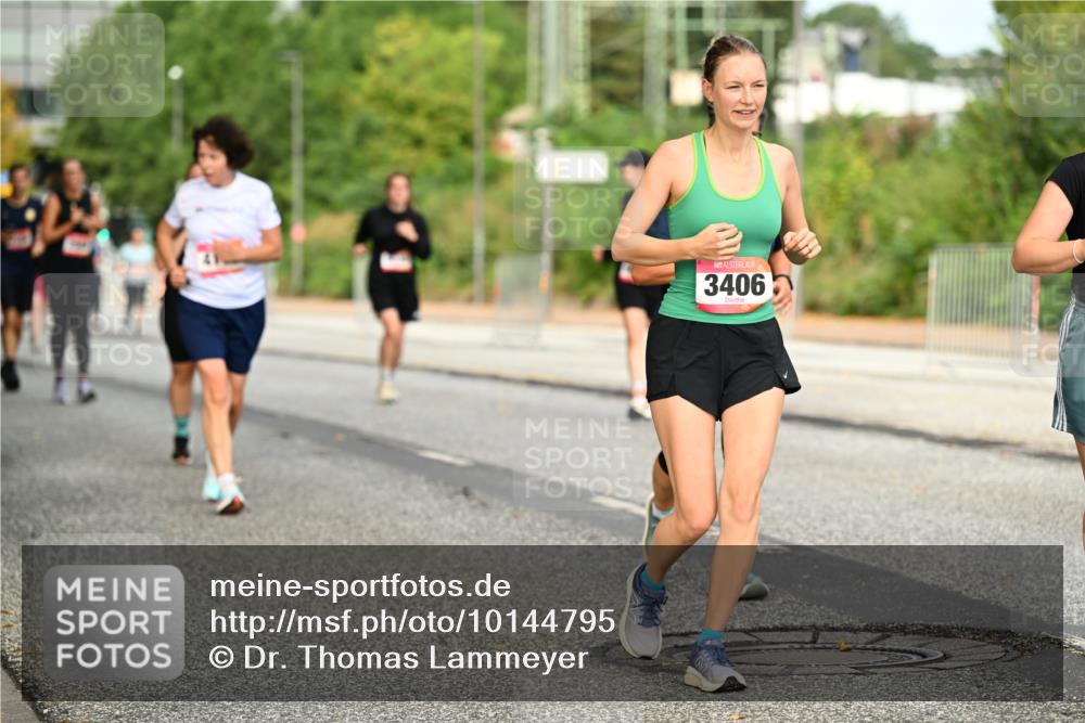 06.09.2026 - CURREX Alsterlauf Dr. Thomas Lammeyer http://msf.ph/oto/10144795 06.09.2026 10:17:08 Laufen 3406 meine-sportfotos.de