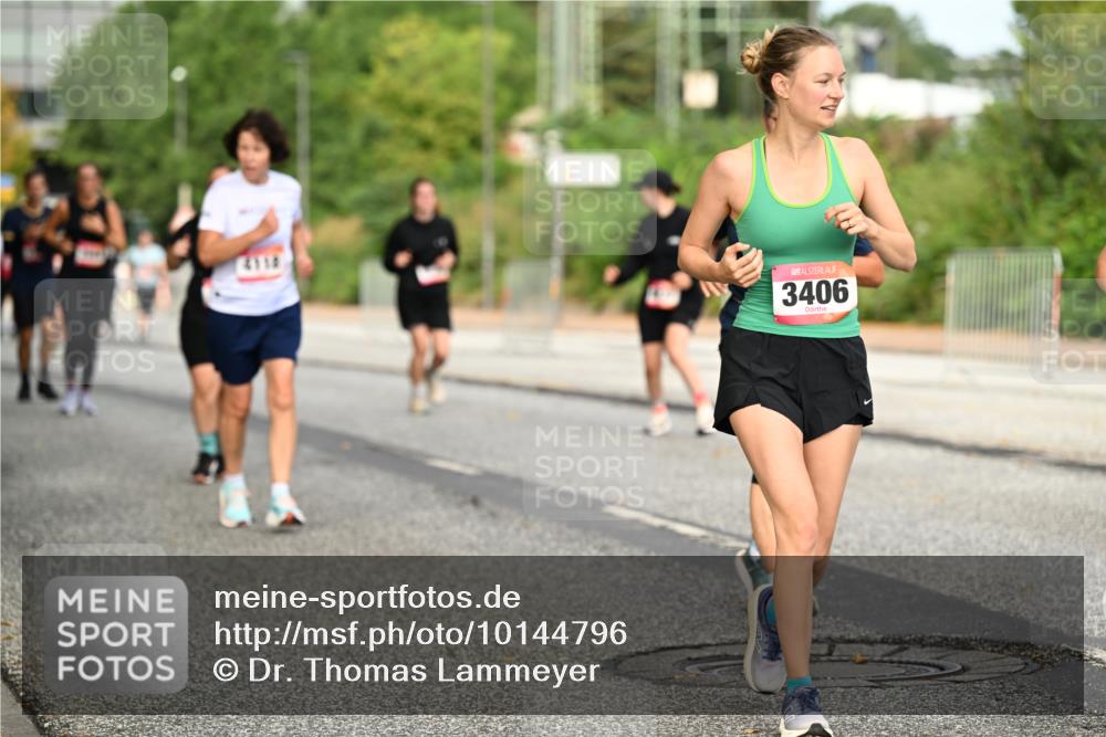 06.09.2026 - CURREX Alsterlauf Dr. Thomas Lammeyer http://msf.ph/oto/10144796 06.09.2026 10:17:08 Laufen 4110, 3406 meine-sportfotos.de