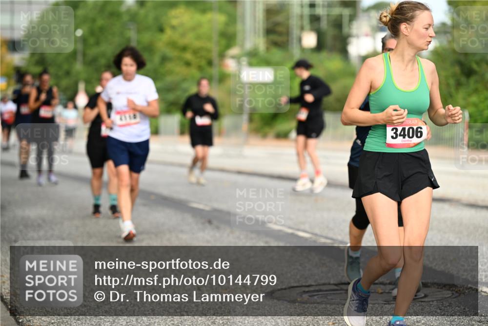 06.09.2026 - CURREX Alsterlauf Dr. Thomas Lammeyer http://msf.ph/oto/10144799 06.09.2026 10:17:09 Laufen 3406 meine-sportfotos.de