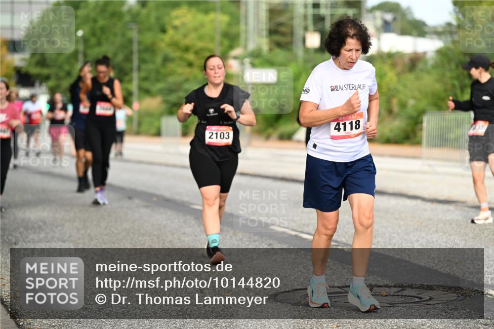 06.09.2026 - CURREX Alsterlauf Dr. Thomas Lammeyer http://msf.ph/oto/10144820 06.09.2026 10:17:11 Laufen 2103, 4118 meine-sportfotos.de