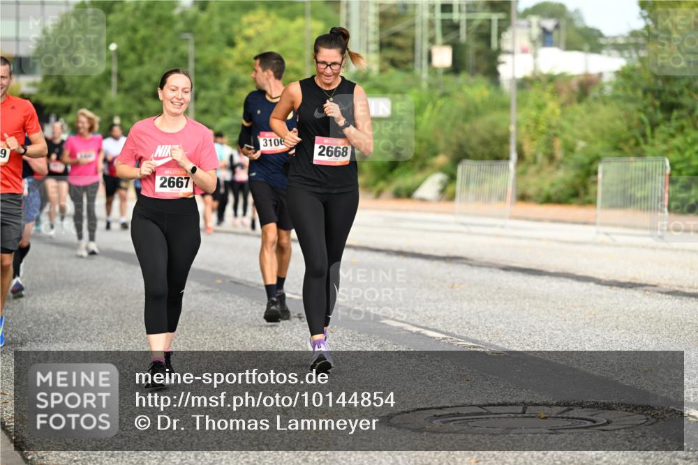 06.09.2026 - CURREX Alsterlauf Dr. Thomas Lammeyer http://msf.ph/oto/10144854 06.09.2026 10:17:15 Laufen 9, 2667, 3106, 2668 meine-sportfotos.de