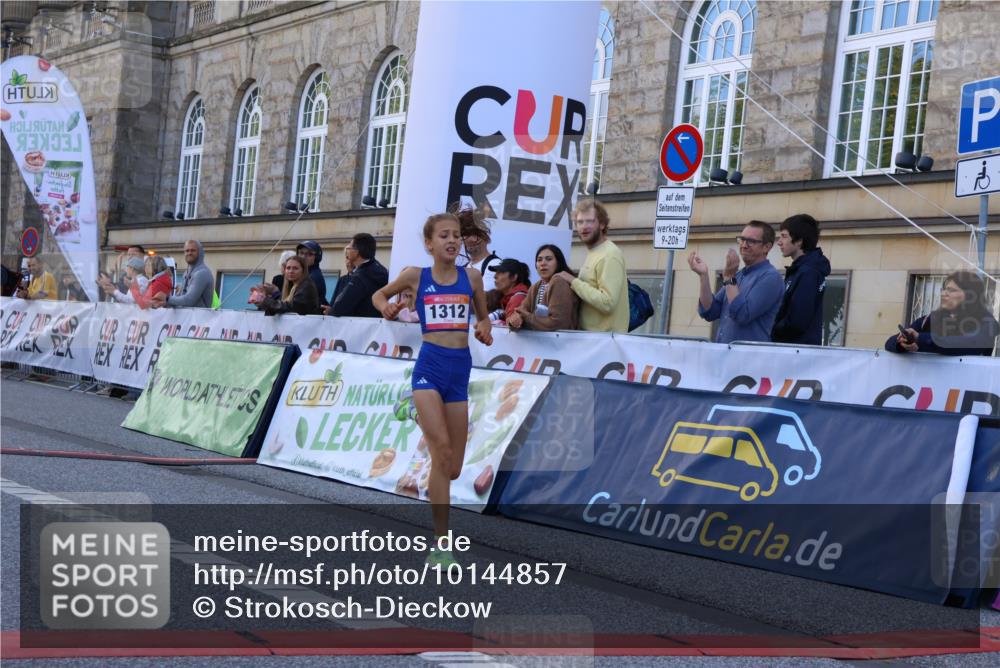 06.09.2026 - CURREX Alsterlauf Strokosch-Dieckow http://msf.ph/oto/10144857 06.09.2026 11:49:30 Ziel 1060, 1216, 1232, 1267, 1312, 1320, 8267 meine-sportfotos.de
