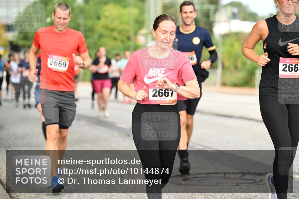06.09.2026 - CURREX Alsterlauf Dr. Thomas Lammeyer http://msf.ph/oto/10144874 06.09.2026 10:17:17 Laufen 2669, 2667, 06, 266 meine-sportfotos.de